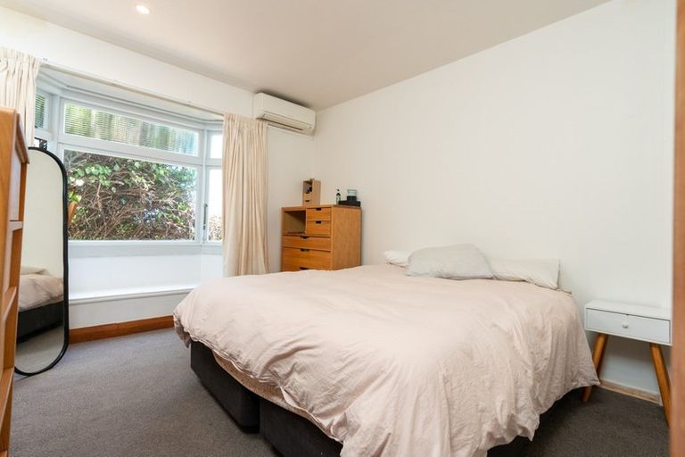 Photo of property in 58 Pembroke Road, Northland, Wellington, 6012