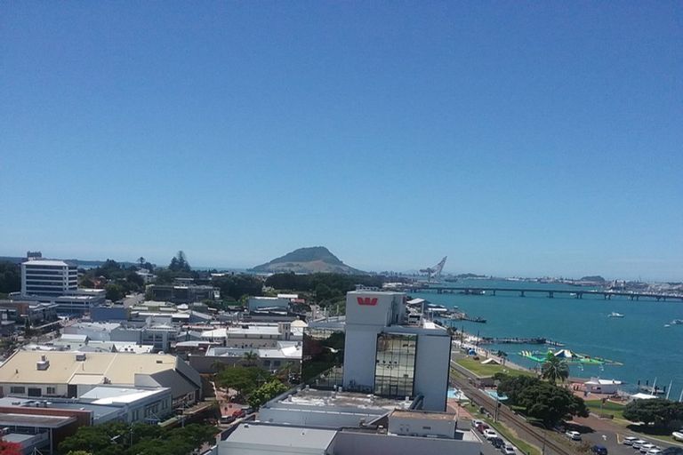 Photo of property in 12/72b Devonport Road, Tauranga, 3110