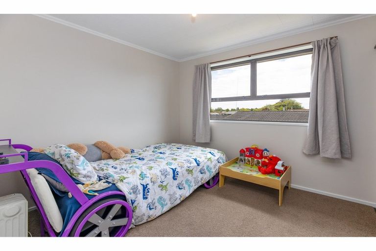 Photo of property in 61 Seddon Street, Rangiora, 7400