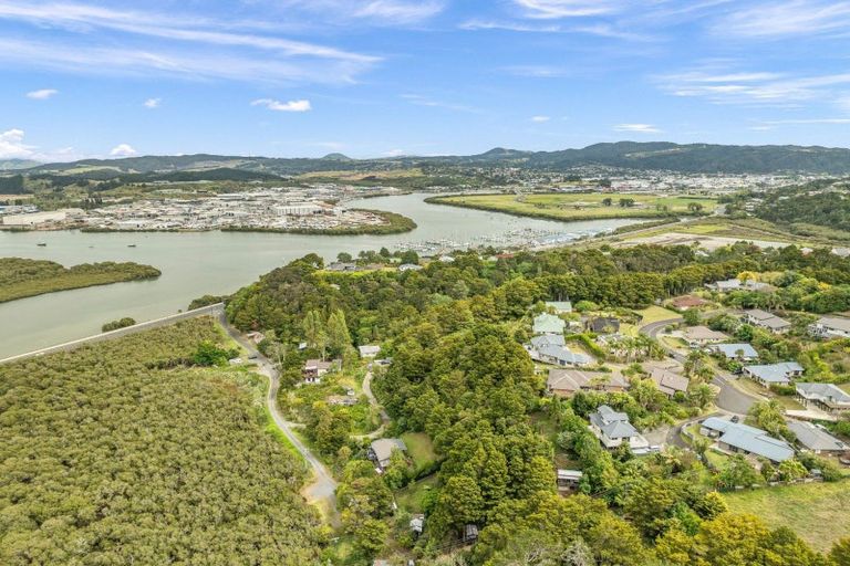 Photo of property in 72 Tawhai Place, Parahaki, Whangarei, 0112