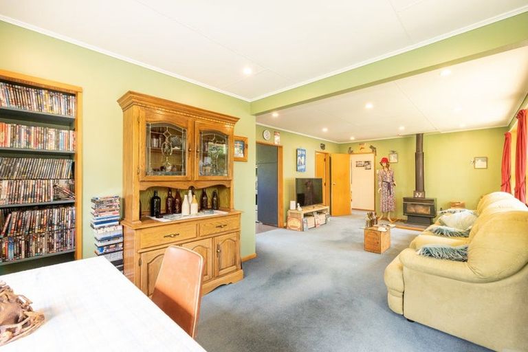 Photo of property in 11 Beaumaris Street, Outram, 9019