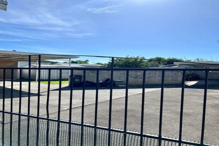 Photo of property in 2 Tasman Street, Havelock North, 4130