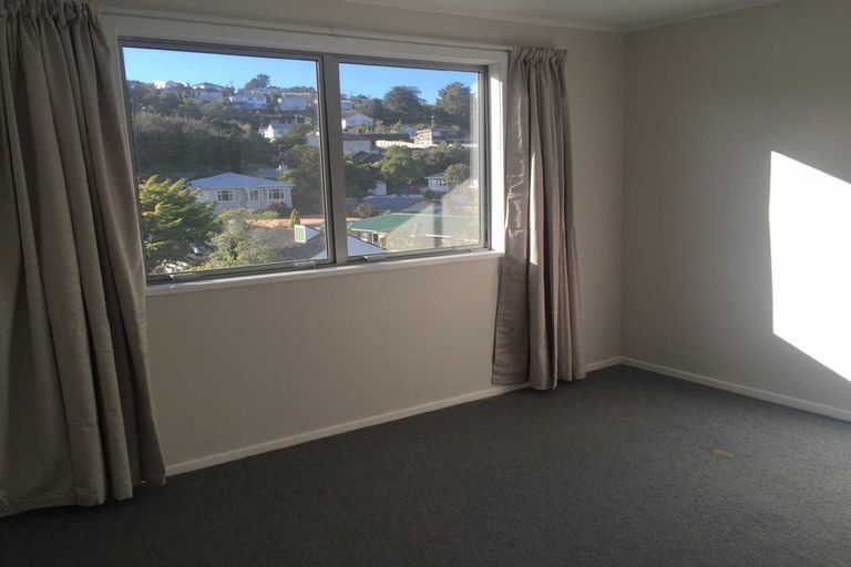 Photo of property in 137b Newlands Road, Newlands, Wellington, 6037