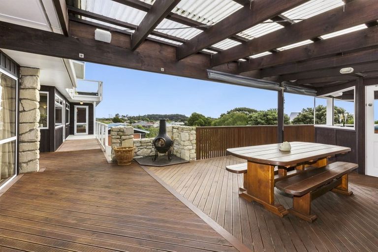 Photo of property in 66 Tasman Road, Otaki Beach, Otaki, 5512