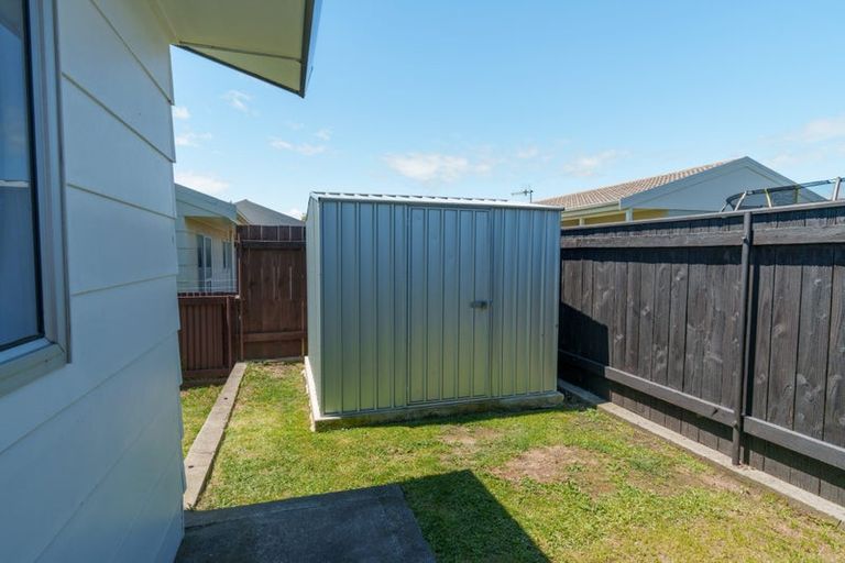 Photo of property in 33 Tiller Close, Kelvin Grove, Palmerston North, 4414