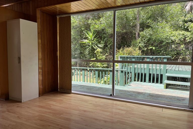 Photo of property in 26 Malters Place, Browns Bay, Auckland, 0630