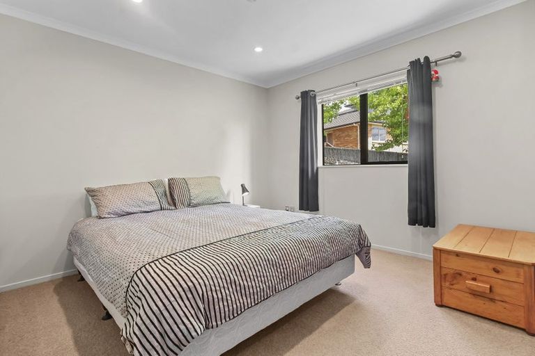Photo of property in 1/271 Sturges Road, Henderson, Auckland, 0612