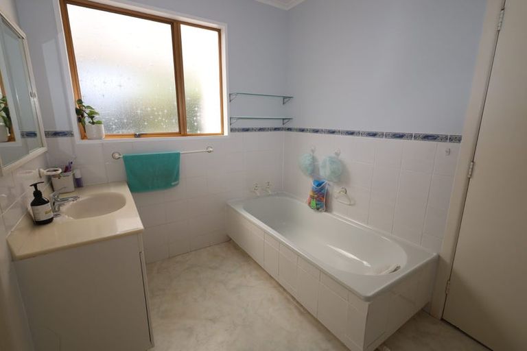 Photo of property in 12 Shelley Street, Otumoetai, Tauranga, 3110