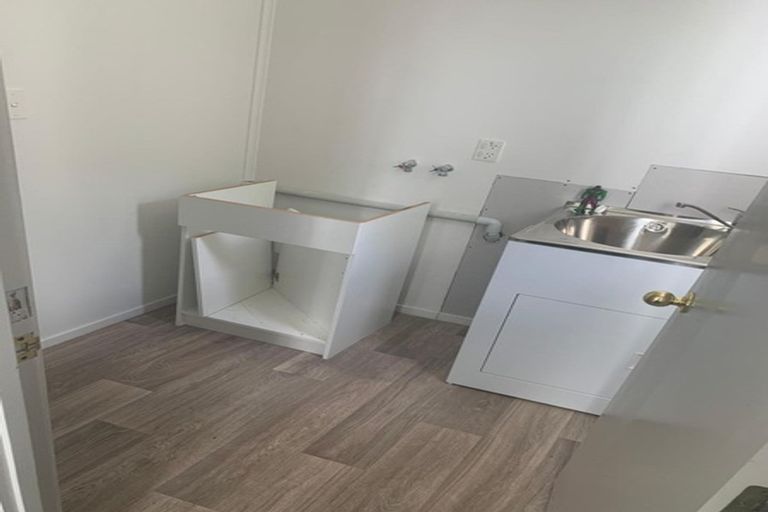 Photo of property in 156 Lynn Road, Bayview, Auckland, 0629