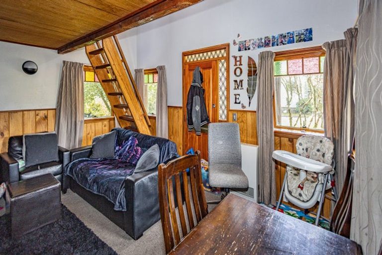 Photo of property in 5 Mackenzie Street, National Park, Owhango, 3989