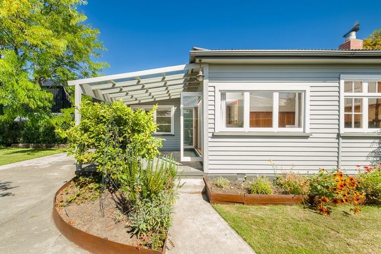 Photo of property in 30 Hinemoa Street, Spreydon, Christchurch, 8024