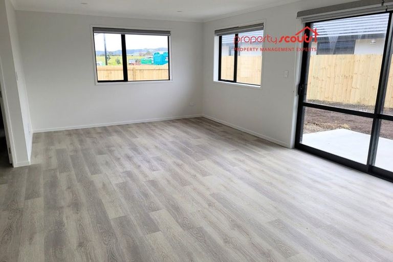 Photo of property in 5 Kapiakauri Road, One Tree Point, 0118