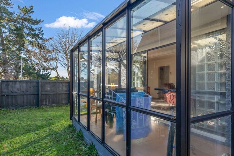 Photo of property in 1/185 Queenspark Drive, Parklands, Christchurch, 8083