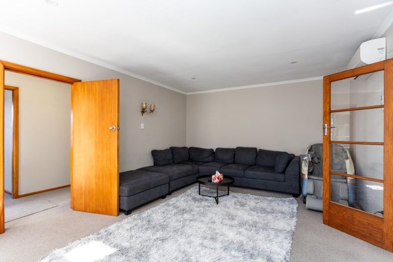Photo of property in 10 Curletts Road, Sockburn, Christchurch, 8042