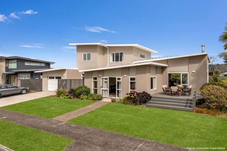 Photo of property in 18 Pacific Place, Whitianga, 3510