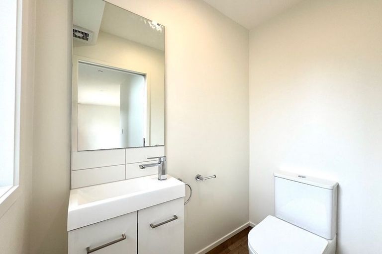 Photo of property in 22d Royton Avenue, Mangere East, Auckland, 2024