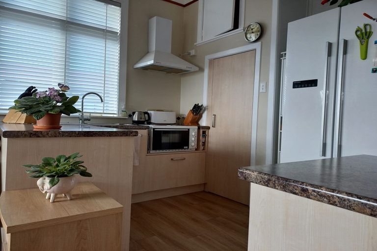 Photo of property in 18 Seaview Terrace, Mount Albert, Auckland, 1025