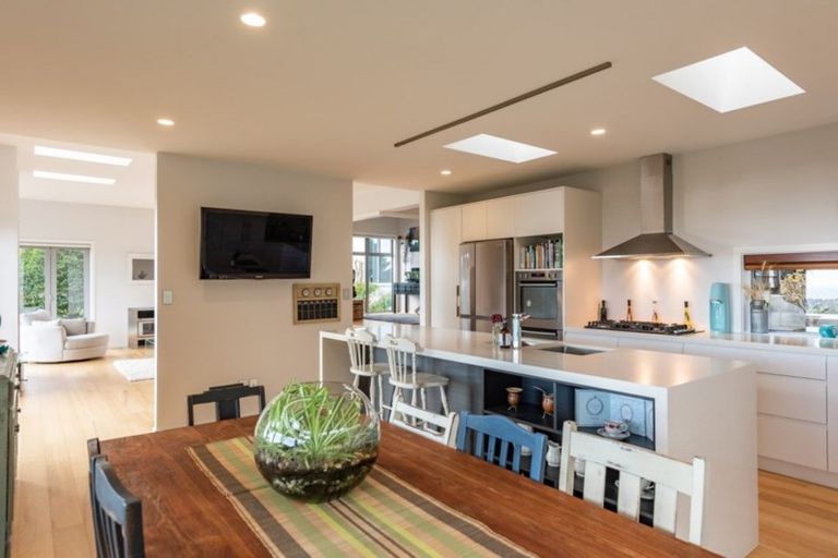 Photo of property in 209 Huia Street, Waikanae, 5391