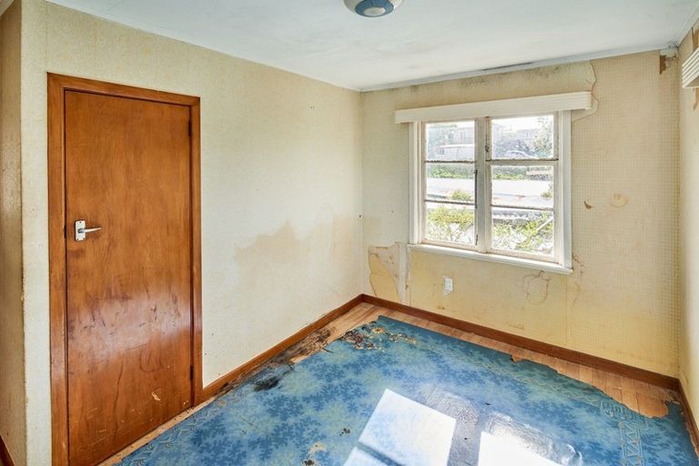 Photo of property in 6 Cunliffe Street, Johnsonville, Wellington, 6037