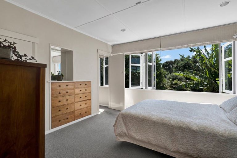 Photo of property in 38 Lawry Street, Blagdon, New Plymouth, 4310