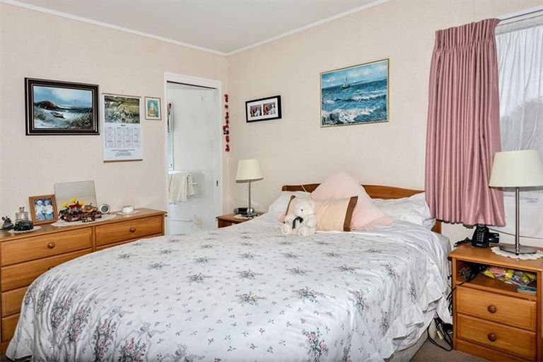 Photo of property in 3/56 Kiwi Esplanade, Mangere Bridge, Auckland, 2022