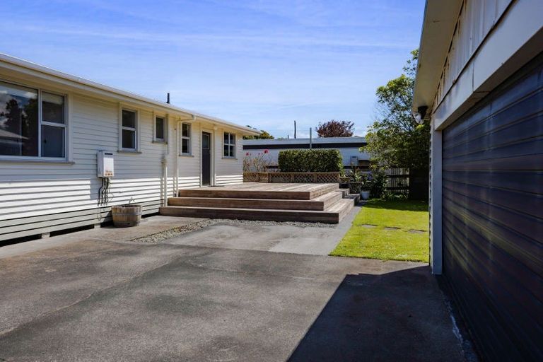 Photo of property in 3 Fyson Place, Hawera, 4610