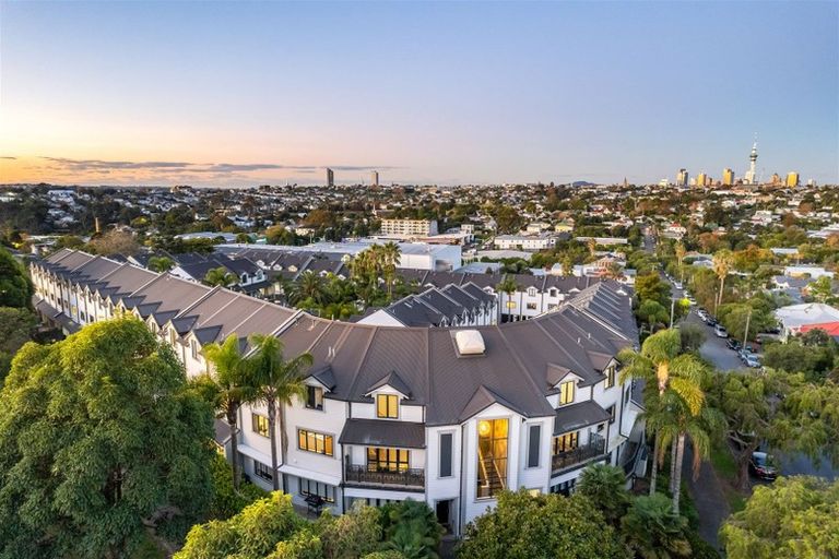 Photo of property in 7/386 Richmond Road, Grey Lynn, Auckland, 1021