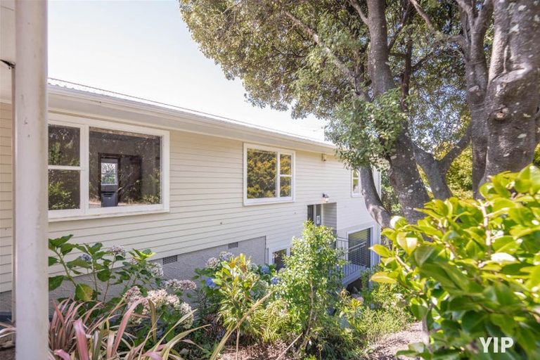 Photo of property in 18 Elliott Street, Johnsonville, Wellington, 6037