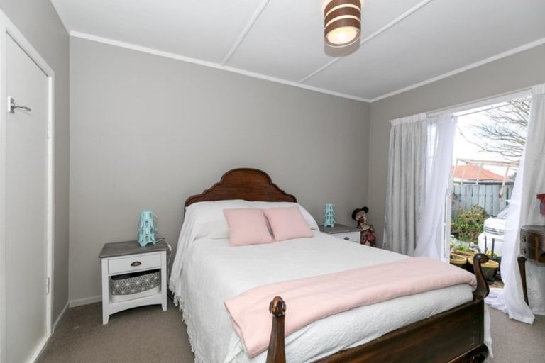 Photo of property in 1064 Heaphy Terrace, Fairfield, Hamilton, 3214