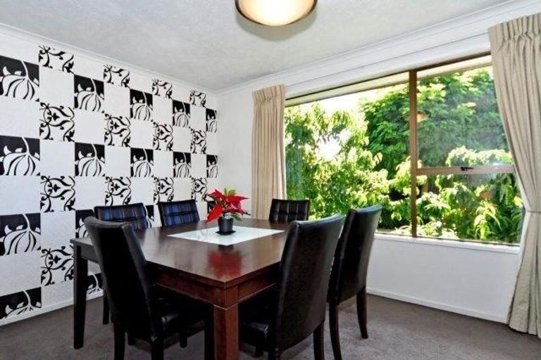 Photo of property in 9 Cam Place, Harewood, Christchurch, 8051