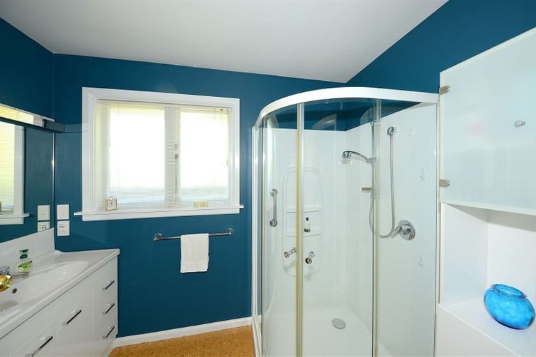 Photo of property in 22 Ambleside Drive, Burnside, Christchurch, 8053