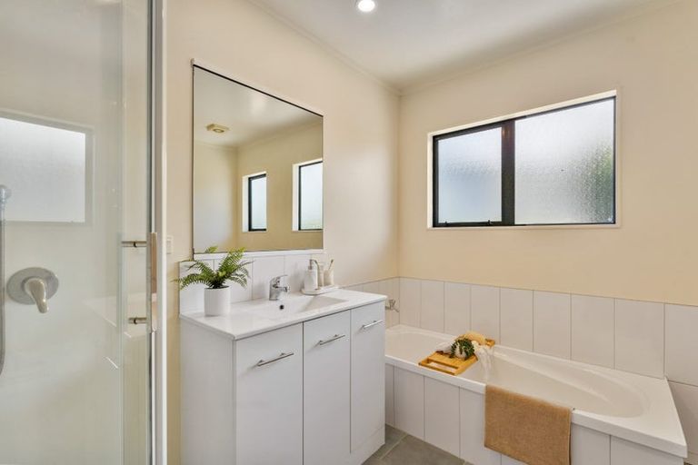 Photo of property in 19 Surfside Lane, Ruakaka, 0116