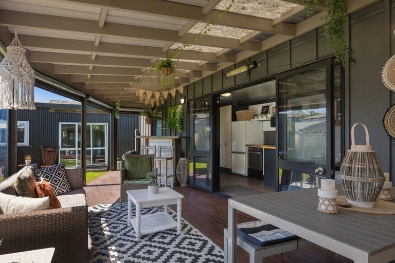 Photo of property in 42 Beach Road, Waihi Beach, 3611