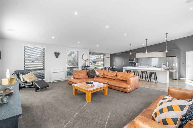 Photo of property in 8 Talboys Drive, Winton, 9720