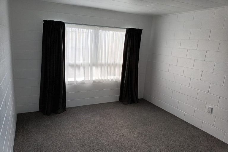 Photo of property in 18 Otaika Road, Woodhill, 0110