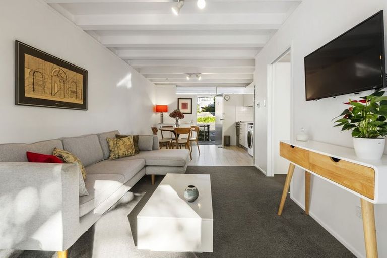 Photo of property in 3/73 Princes Street, Northcote Point, Auckland, 0627