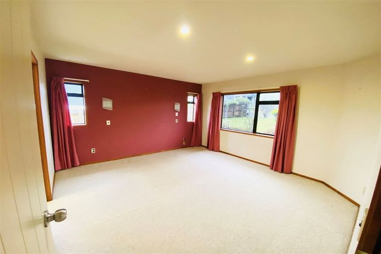 Photo of property in 19 Vaucluse Drive, Nukuhau, Taupo, 3330