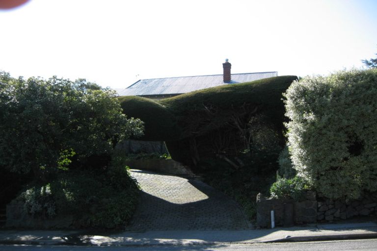 Photo of property in 125 Dyers Pass Road, Cashmere, Christchurch, 8022