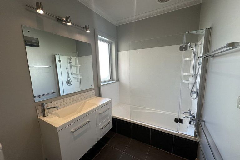 Photo of property in 20 Oakland Street, Andersons Bay, Dunedin, 9013