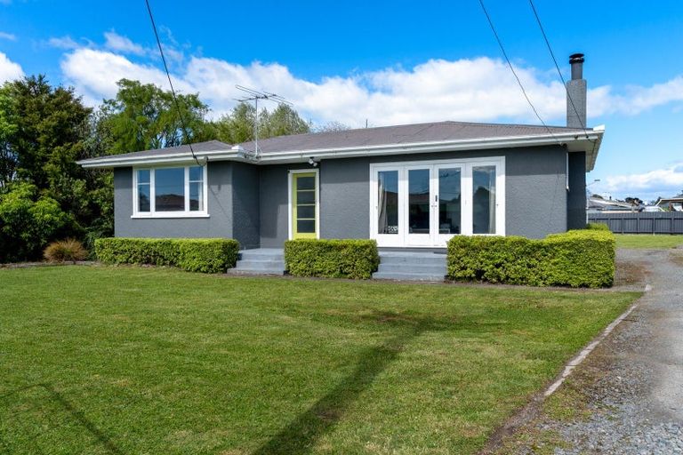 Photo of property in 18 Solway Street, Solway, Masterton, 5810