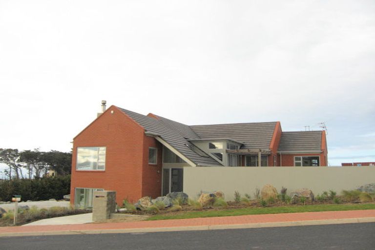 Photo of property in 15 Highgrove, Saint Clair, Dunedin, 9012