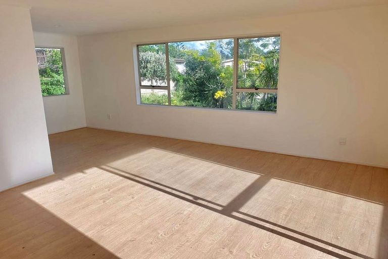 Photo of property in 2/84a Captain Scott Road, Glen Eden, Auckland, 0602