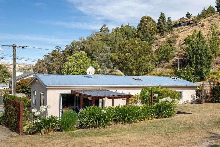 Photo of property in 5 Ednam Street, Roxburgh, 9500