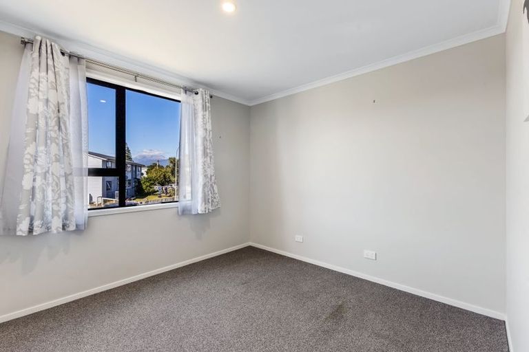 Photo of property in 7 Discovery Place, Marfell, New Plymouth, 4310