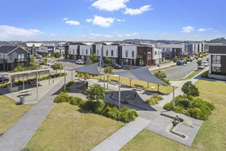 Photo of property in 52 Onekiritea Road, Hobsonville, Auckland, 0616