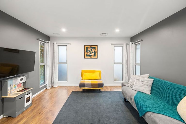 Photo of property in 105 Kotuku Crescent, Woolston, Christchurch, 8023