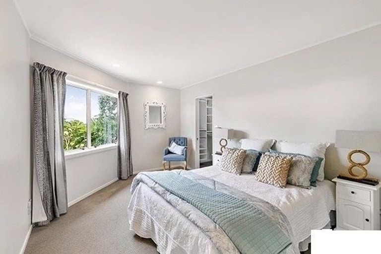 Photo of property in 1/3 Prospect Terrace, Milford, Auckland, 0620