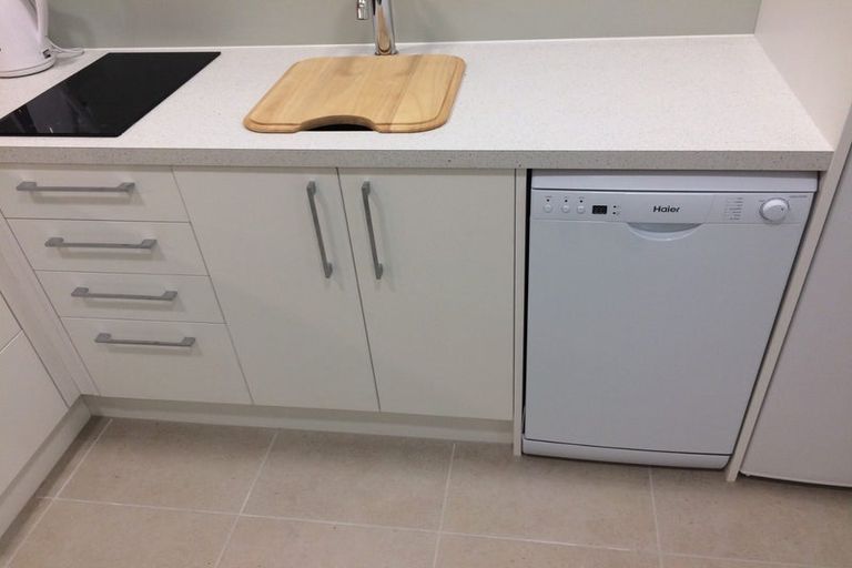 Photo of property in 39 Mantell Street, Seatoun, Wellington, 6022