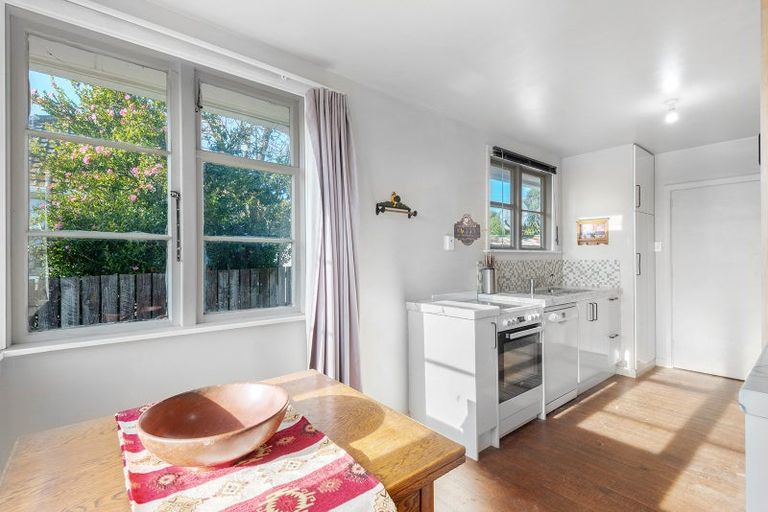 Photo of property in 43 Doon Street, Mosgiel, 9024