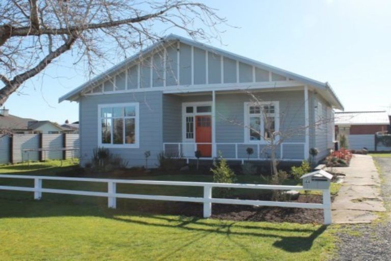 Photo of property in 44 Queen Street, Winton, 9720